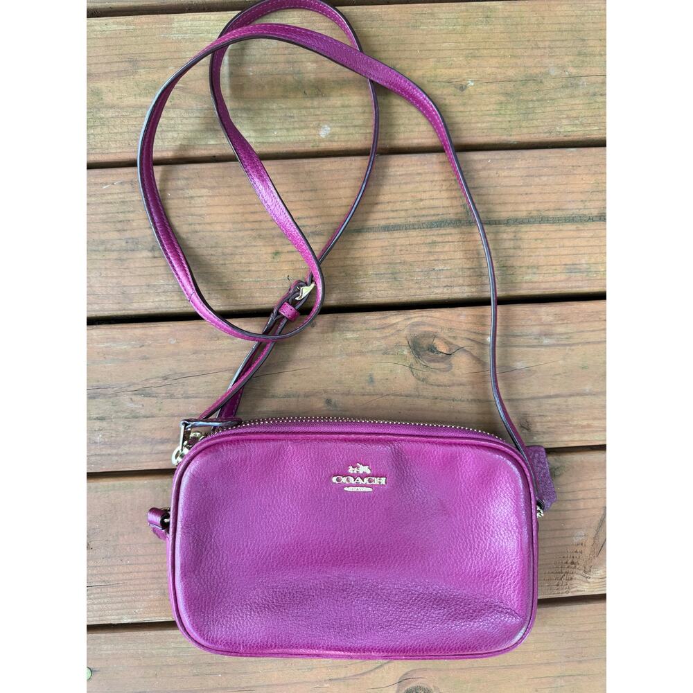 Coach Magenta Pebbled Leather Crossbody Bag – Zip Top – Excellent Condition